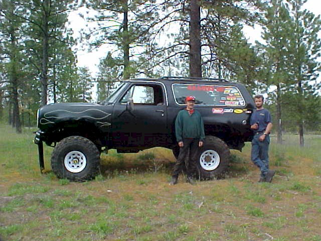 Dodge Ramcharger Mudding. Just transformed into a mud